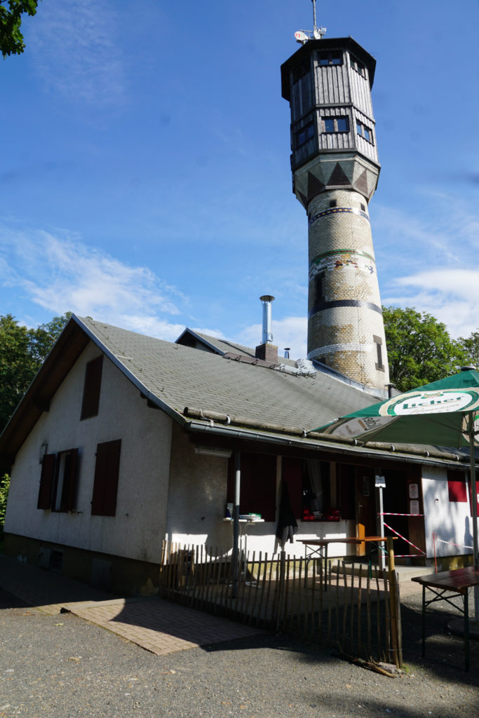 Im September soll der Aussichtsturm auf dem Dünsberg wieder öffnen: Bild: v. Gallera